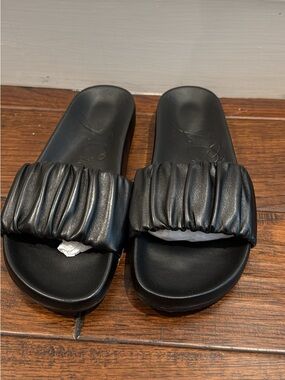 J.Crew NIB Ruched Leather Platform Slide Sandal Black Sz 7